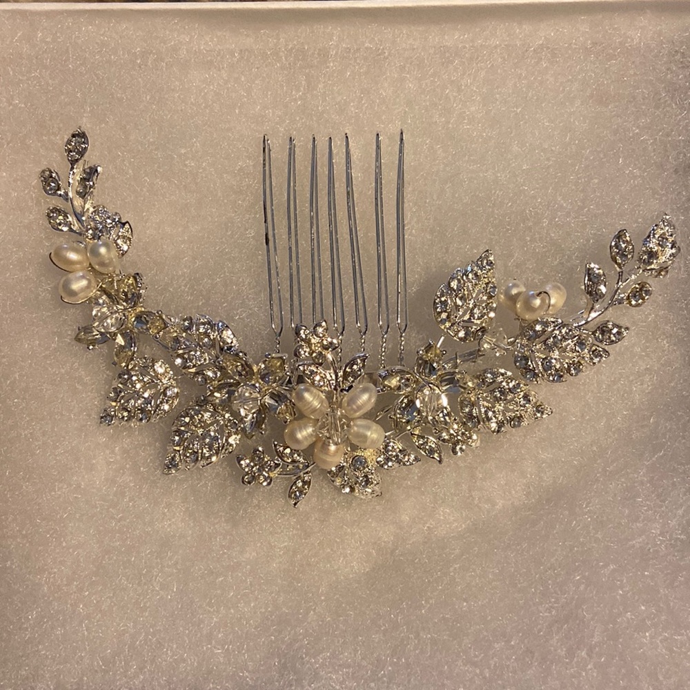 Bel Aire Headpiece